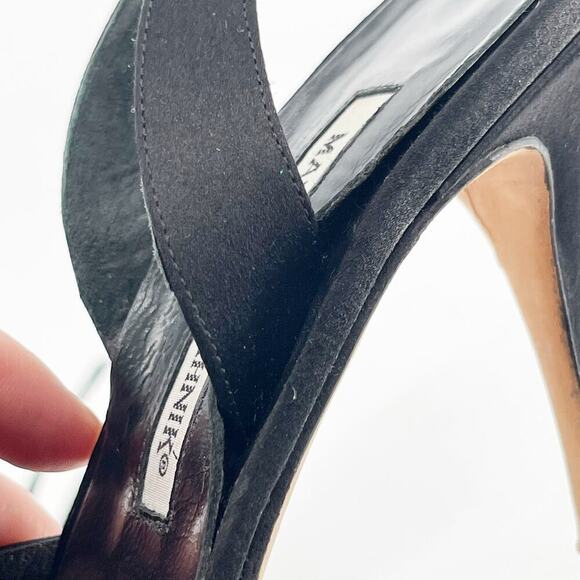 Manolo Blahnik Retro Black Satin Ornate Beaded Pointed Toe Slingback Heel IT 40 - Picture 11 of 13